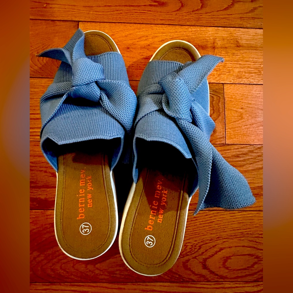 Bernie Mev wedges!